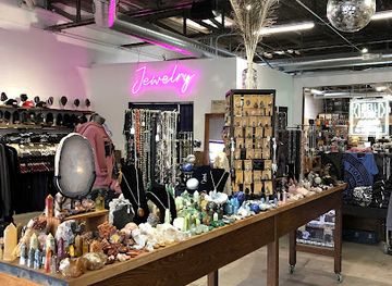 michigan/detroit/new-center/shop/well-done-goods