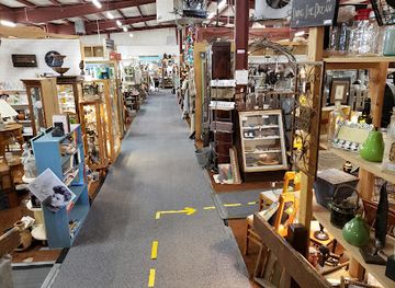colorado/fort-collins/shop/foothills-flea-market-antiques