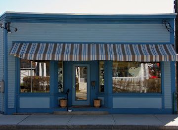 massachusetts/mohawk-trail/shop/a-heart-for-art