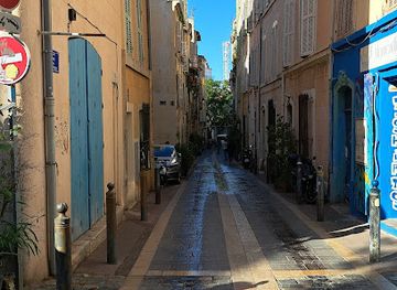 france/marseille/le-panier/shop/le-panier-des-createurs