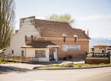 idaho/city-of-rocks-national-reserve/shop/tracy-general-store