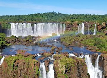 argentina/iguazu-falls-national-park/shop/paseo-comercial-puerto-iguazu