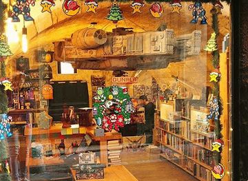 france/montpellier/ecusson/shop/easter-egg-la-petite-boutique-des-cultures-geeks