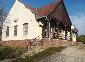 hungary/balaton-uplands-national-park/shop/155-szamu-vegyesbolt-balatoncsicso-italbolt