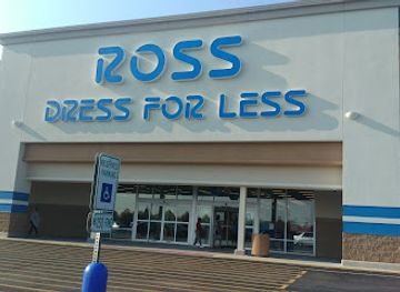 iowa/davenport/shop/village-shopping-center