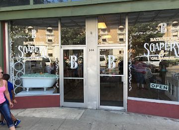 arkansas/lake-ouachita/shop/bathhouse-soapery-caldarium