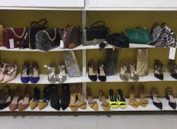 guinea-bissau/bafata-region/shop/boutique-salima