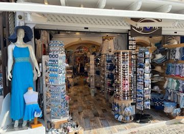 greece/santorini/oia/shop/agora