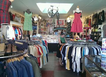 california/long-beach/shop/liberty-vintage