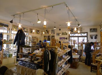 japan/hokkaido/shop/furano-drama-gallery