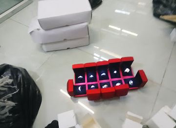 zimbabwe/gweru/shop/family-fashionz-qlasik-rainbow-mall