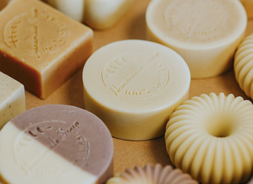 austria/kaiser-mountains/shop/kerzenlicht-manufaktur-naturprodukte-seifen-kerzen-naturkosmetik