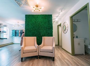 colorado/grand-junction/shop/vine-and-branches-boutique