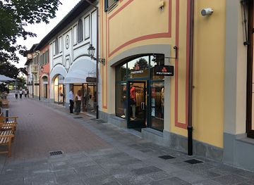 italy/mugello/shop/peuterey