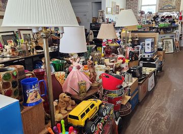 ohio/akron/shop/sky-star-thrift-shop