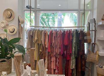 barbados/saint-andrew/shop/island-stories-boutique