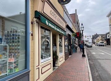 new-hampshire/seacoast-region/shop/celtic-crossing