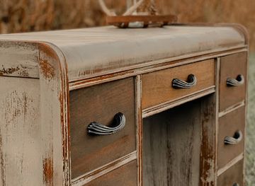 iowa/backbone-state-park/shop/revivals-furniture-co-llc