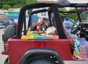 iowa/great-river-road/shop/lansing-iga