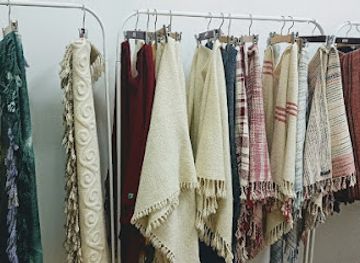 kyrgyzstan/bishkek/shop/magazin-gulmiry-akmatovoy-kezeme-tokuu