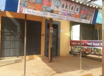 togo/lake-togo-area/shop/aklala-batik-du-togo-a-lome