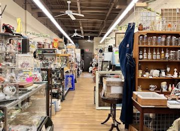 wisconsin/madison/shop/maple-bluff-antique-mall