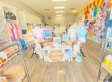 louisiana/holly-beach/shop/tres-jolie-boutique