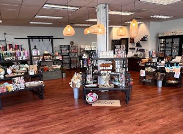 maine/bangor/shop/paloma-s-gifts