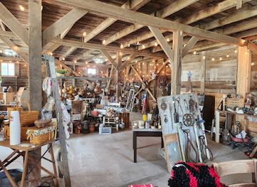 nebraska/indian-cave-state-park/shop/wayside-barn-shoppe