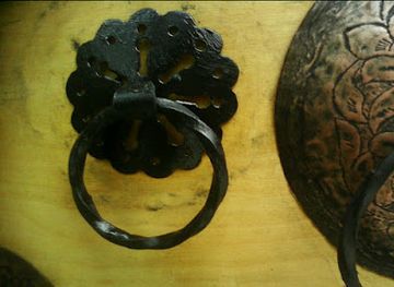 bosnia-and-herzegovina/sarajevo/bascarsija/shop/suvenir-souvenirs-and-antiques-store