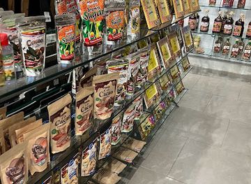 dominican-republic/punta-cana/punta-cana-village/shop/isla-souvenirs-et-artesania