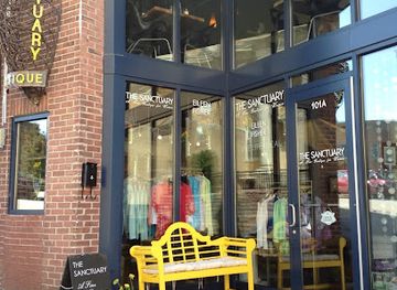 north-carolina/hendersonville/shop/the-sanctuary-boutique