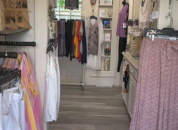 missouri/ha-ha-tonka-state-park/shop/the-corner-boutique