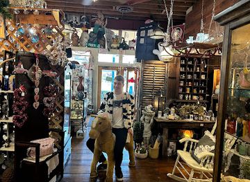 california/southern-california/shop/the-brick-basement-vintage-mall