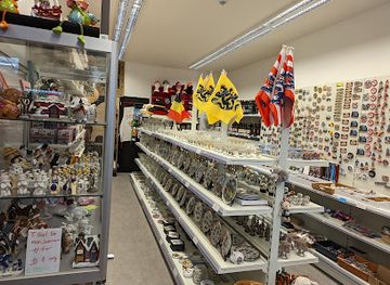 belgium/bruges/shop/brugge-souvenirs-chocolates-and-tobaccos