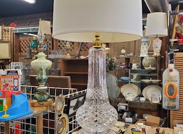 idaho/nampa/shop/village-square