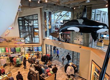 california/monterey/cannery-row/shop/gift-and-book-store