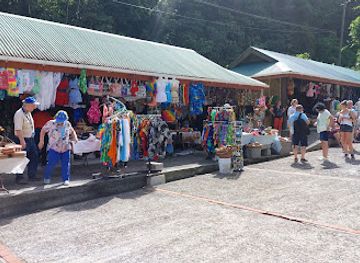 dominica/saint-luke/shop/the-banana-leaf-restaurant