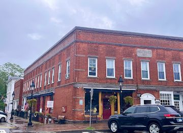 connecticut/litchfield-hills/shop/hope-and-honey-gift-bookshop