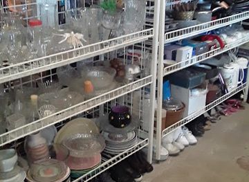 louisiana/false-river/shop/alvin-and-shirley-s-movies-music