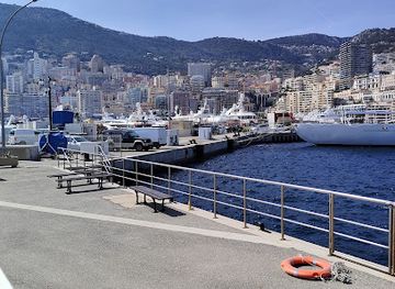 monaco/monaco-harbor/shop/souvenirs-shop-digue-monaco