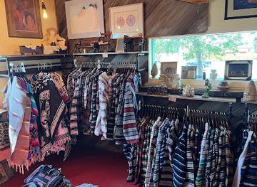colorado/sangre-de-cristo-mountains/shop/little-bear-trading-post