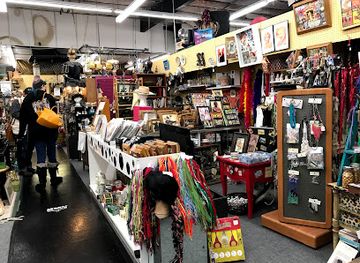 nevada/reno/shop/junkee-clothing-exchange-antique-store