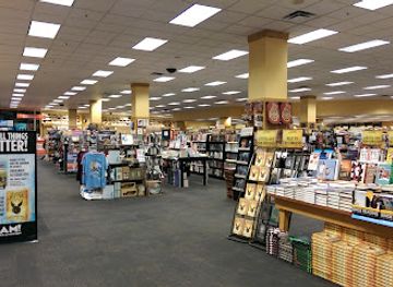 maine/south-portland/shop/books-a-million