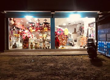 sri-lanka/kitulgala/shop/the-fancy-gallery