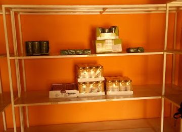 guinea-bissau/quinara-region/shop/mini-mercado-compre-mais