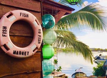 micronesia/yap-islands/shop/arthur-s-fish-market