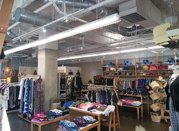 california/anaheim/shop/rare-by-goodwill