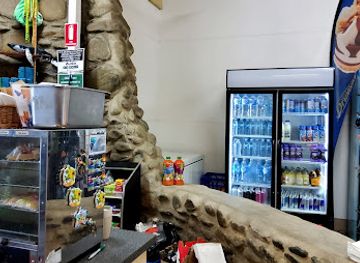 australia/great-barrier-reef/shop/fitzroy-island-general-store