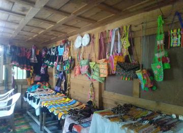 pakistan/kalash-valley/shop/kalasha-handicraft-and-development-network